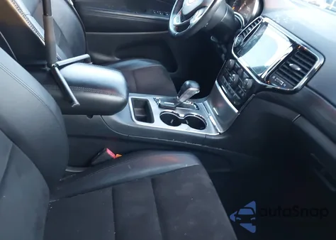 2020 Jeep Grand Cherokee Laredo E 4X4 from USA, damaged, VIN 1C4RJFAG7LC176095